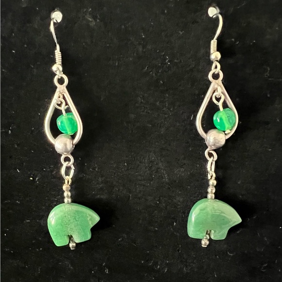 Sterling silver earrings with jade bear accent design - Picture 3 of 6